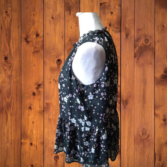 LOFT Size MP Medium Petite Black Sleeveless Floral Ruffle Accent Keyhole Blouse - Picture 6 of 8